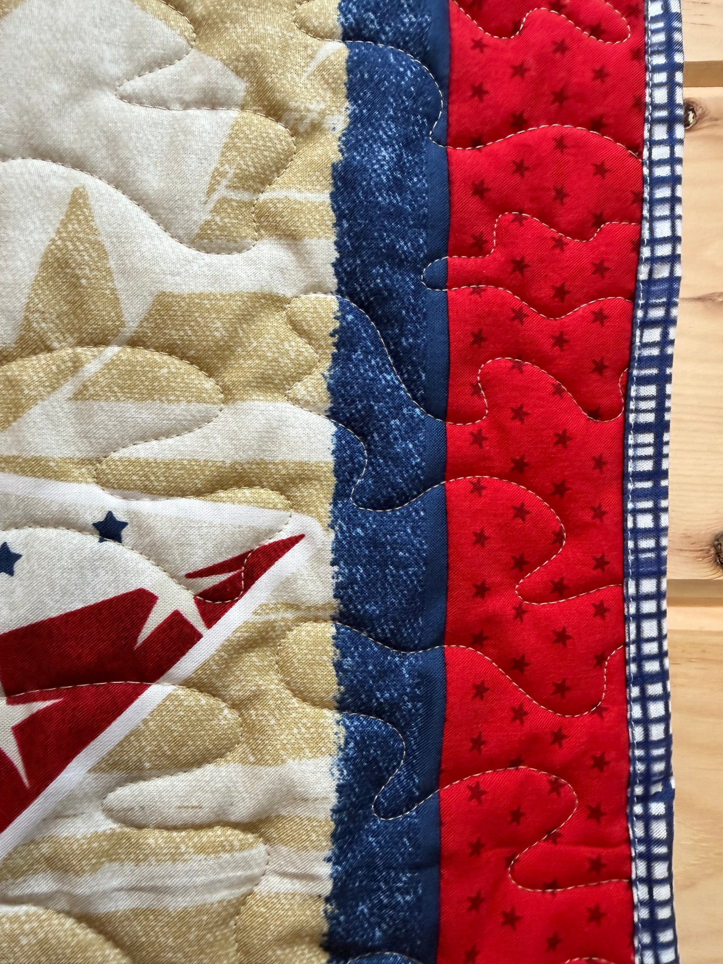 Quilt. Patriotic. Stars and Stripes. Wall Hanging.