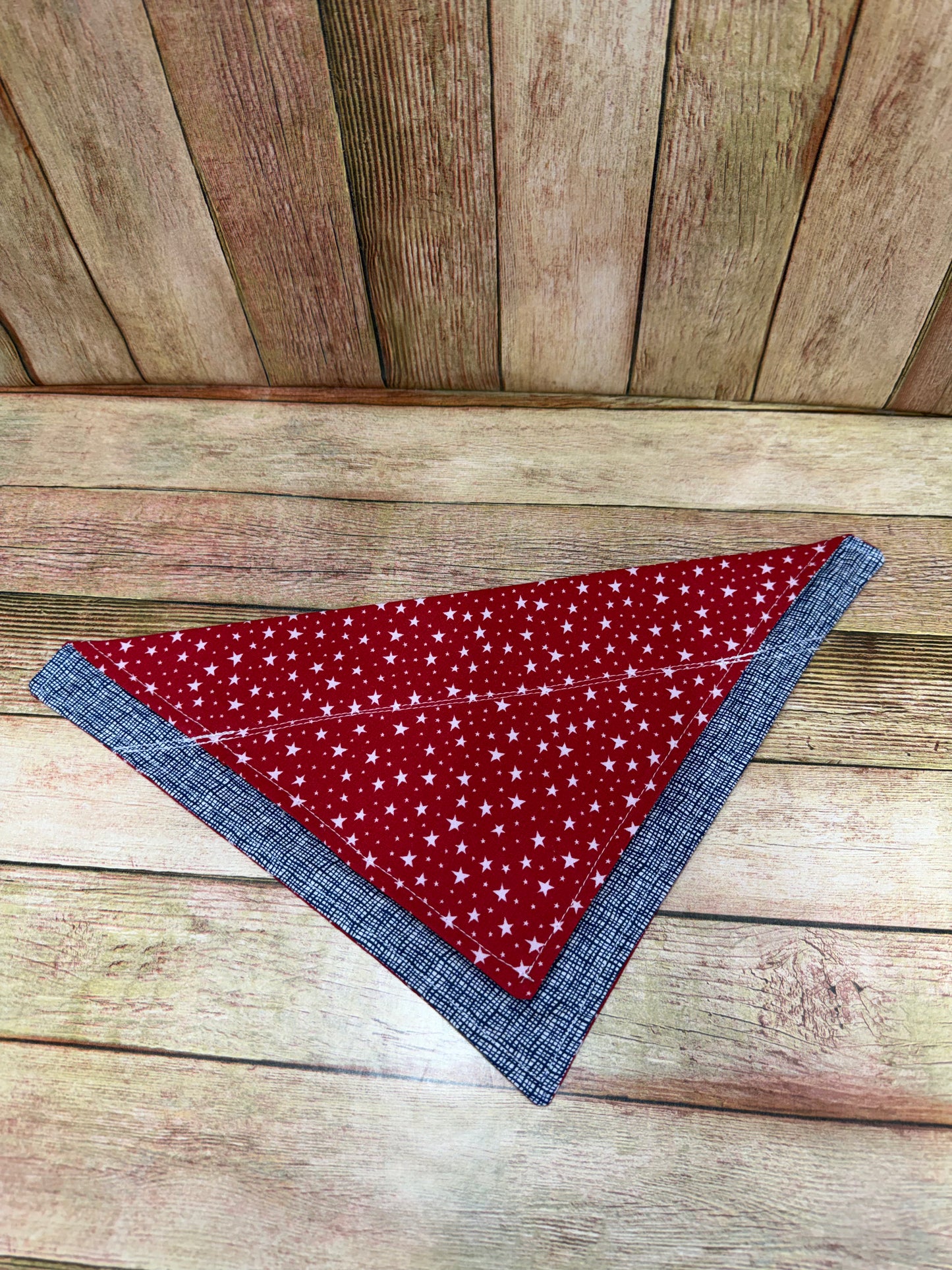Pet Bandana. Patriotic. Red with White Stars.