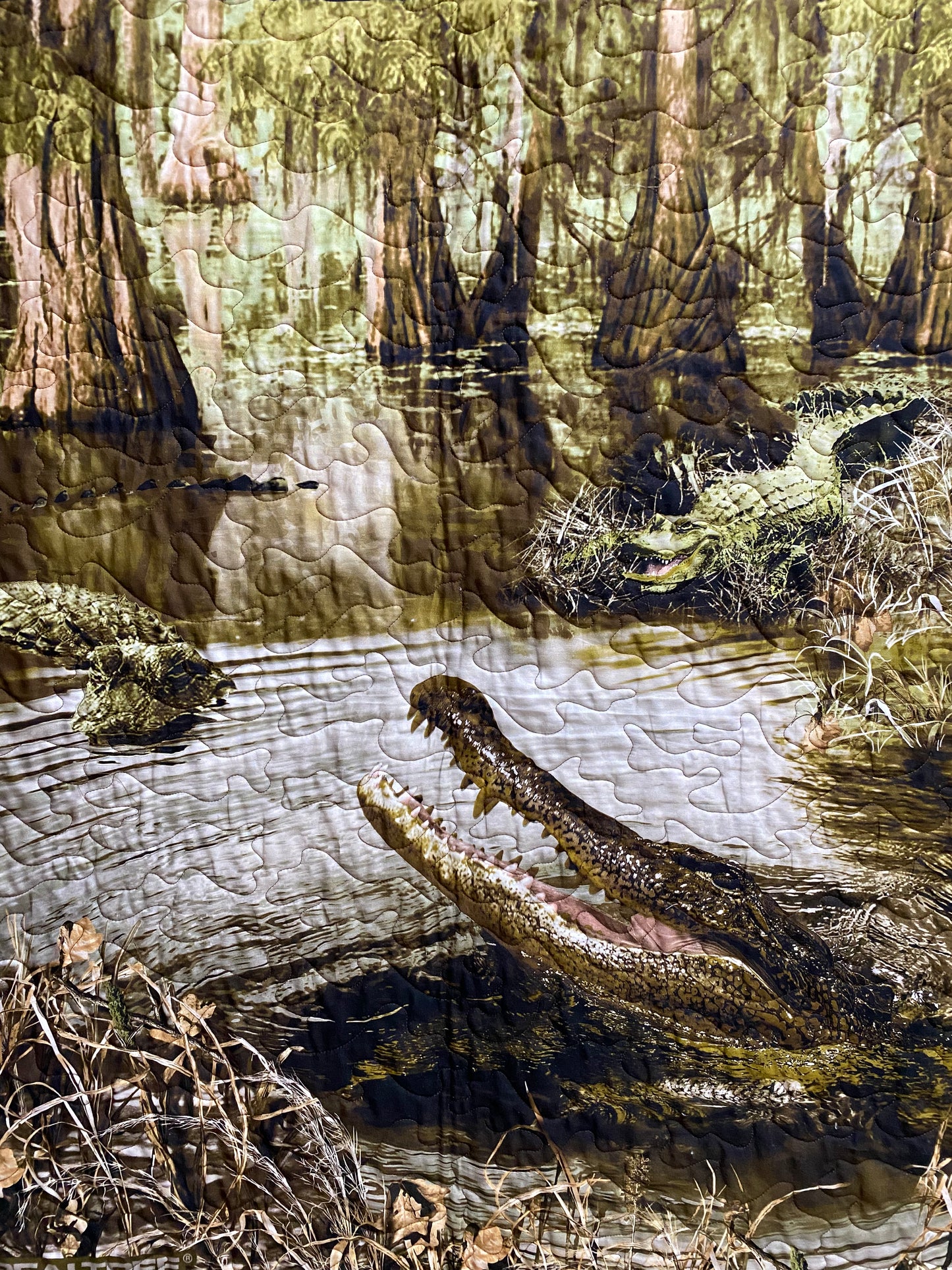 Quilt. Alligators in the Swamp.