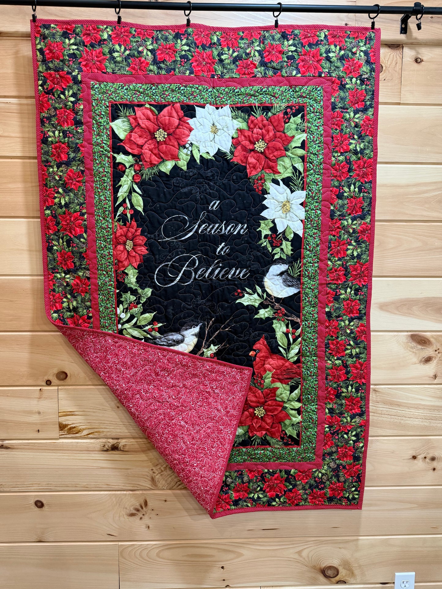 Quilt. Christmas. A Season to Believe. Medley in Red.