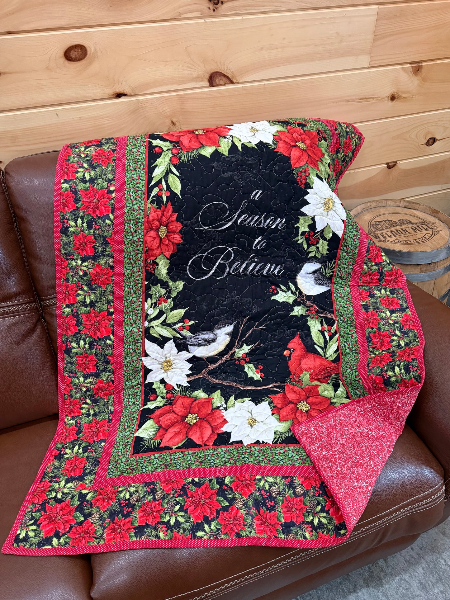 Quilt. Christmas. A Season to Believe. Medley in Red.