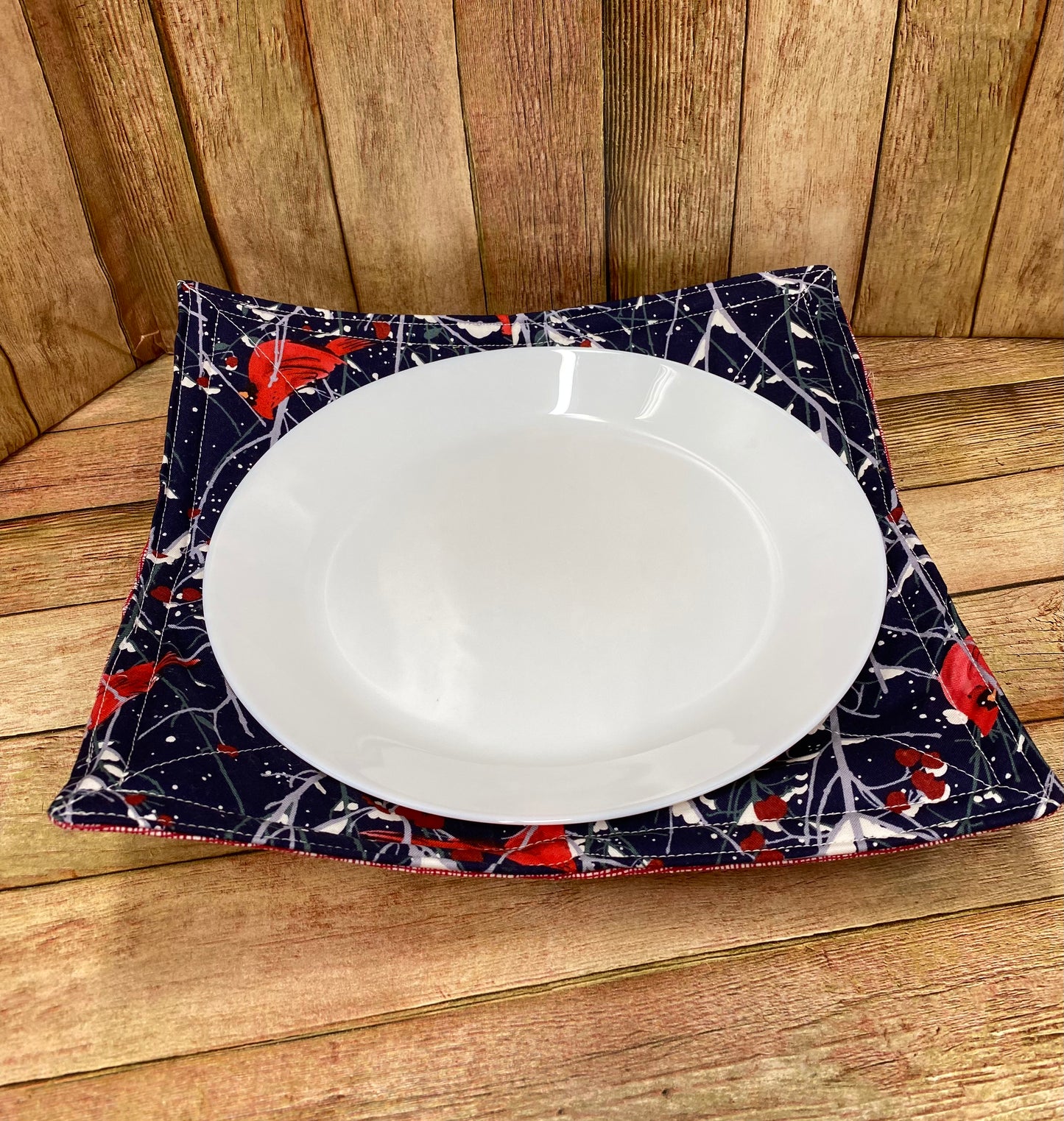 Plate Cozy. Navy Cardinals.