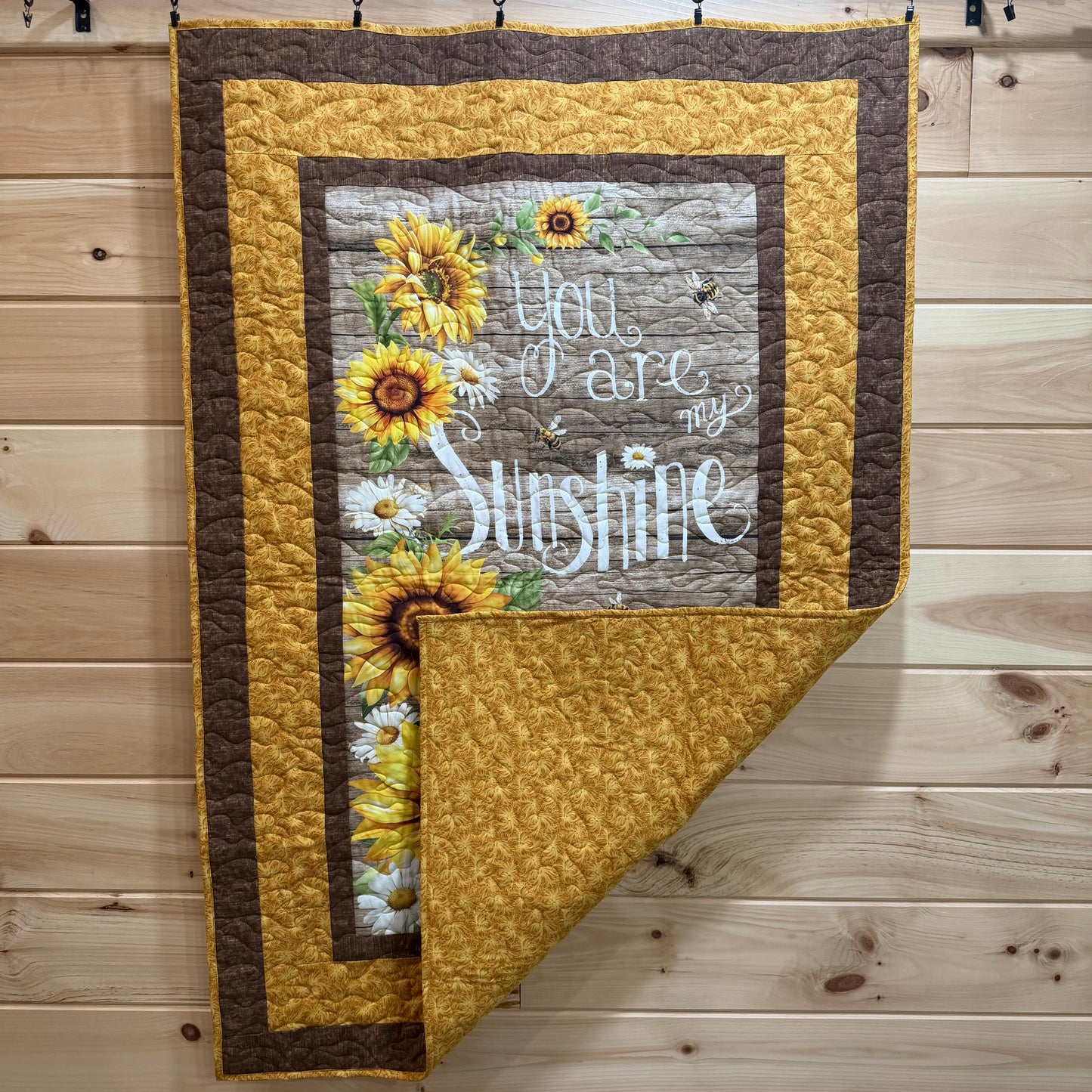 Quilt. Wall Hanging. You Are My Sunshine. Brown and Yellow.