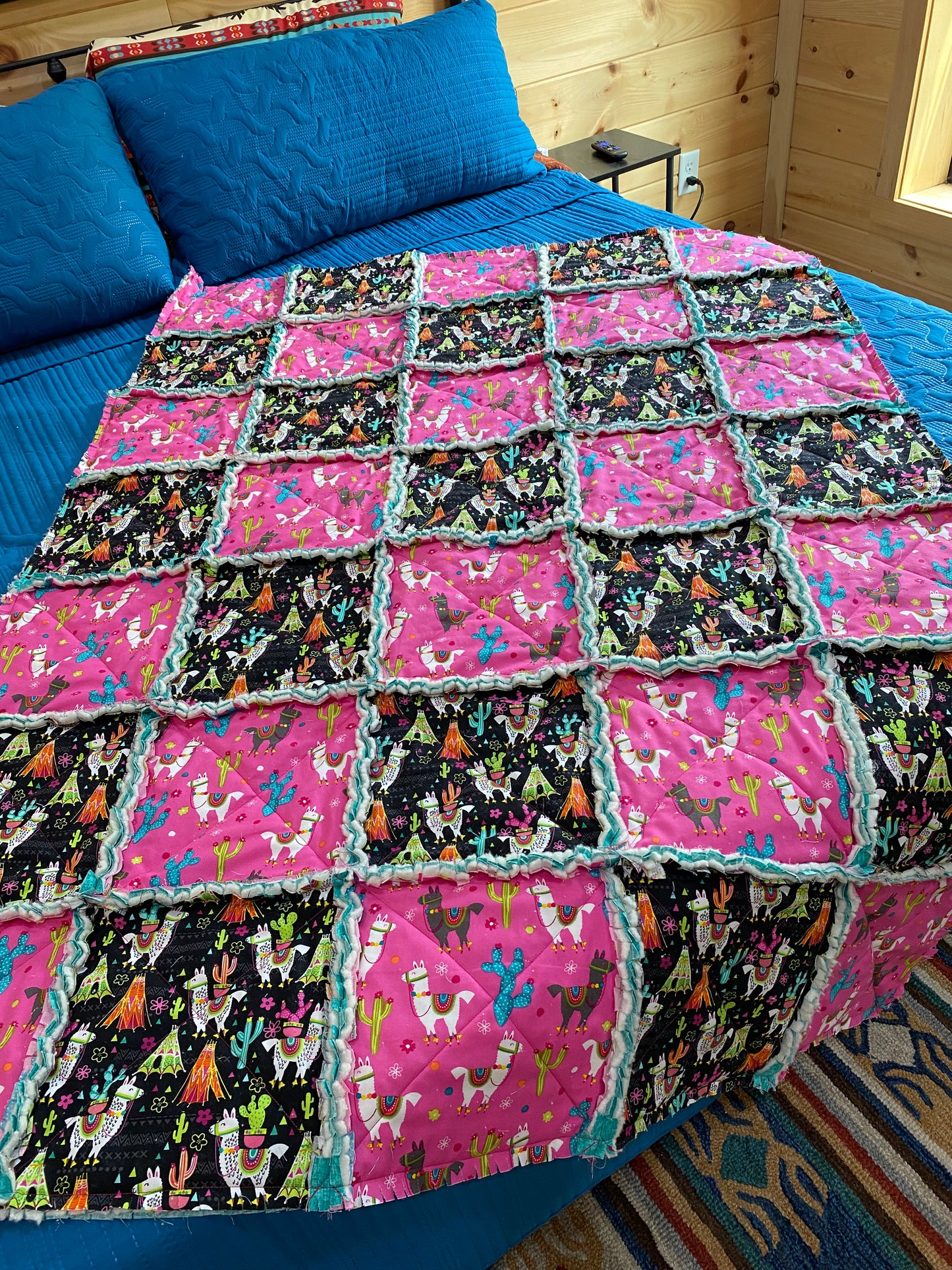 Quilt. Rag Quilt. Pink and Black Alpacas.