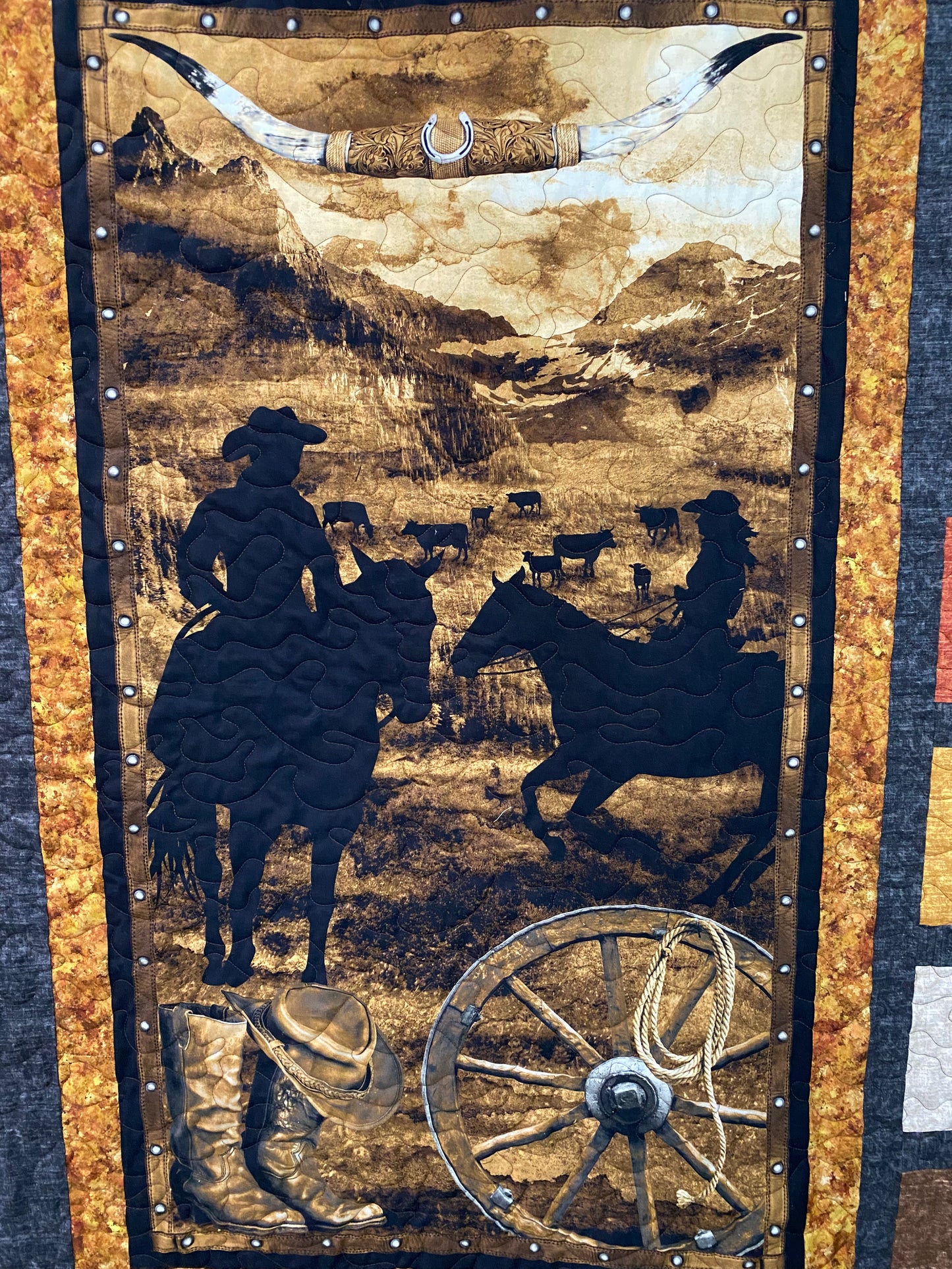 Quilt. Cowboy Culture. Throw.