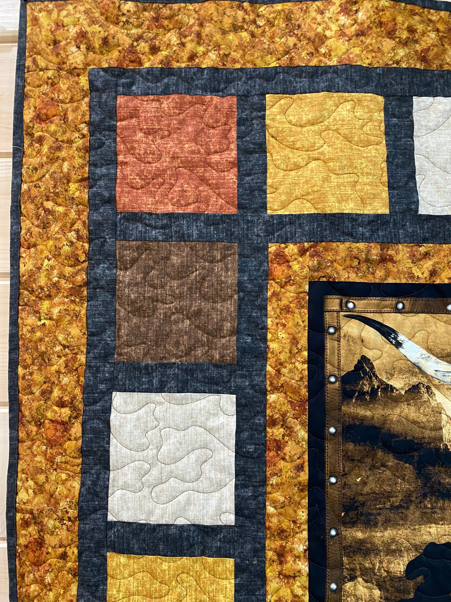 Quilt. Cowboy Culture. Throw.