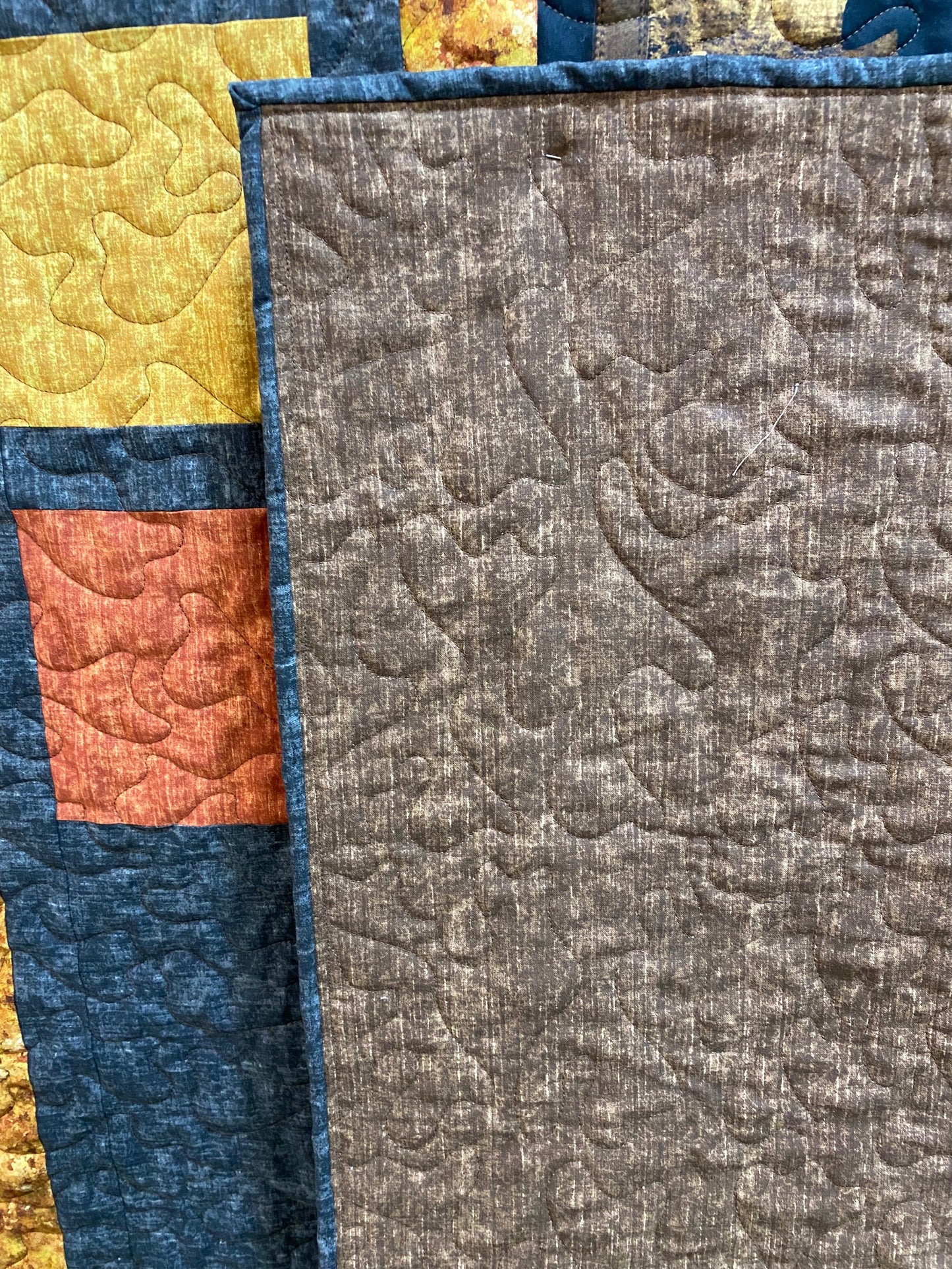 Quilt. Cowboy Culture. Throw.