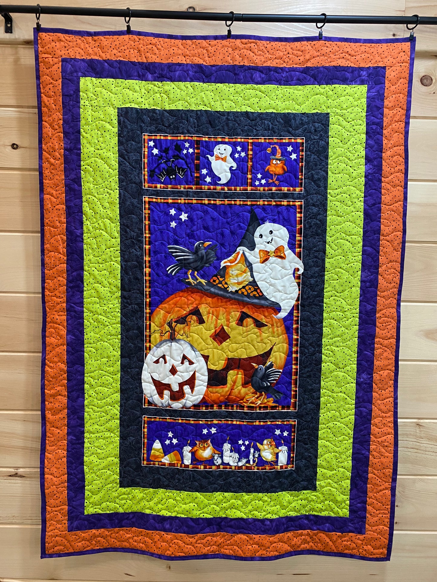 Quilt. Boo Whoo? Halloween Quilt.