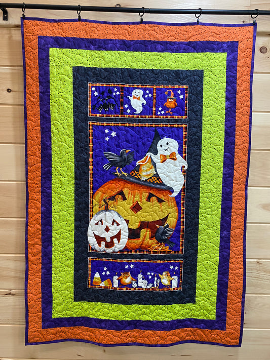 Quilt. Boo Whoo? Halloween Quilt.