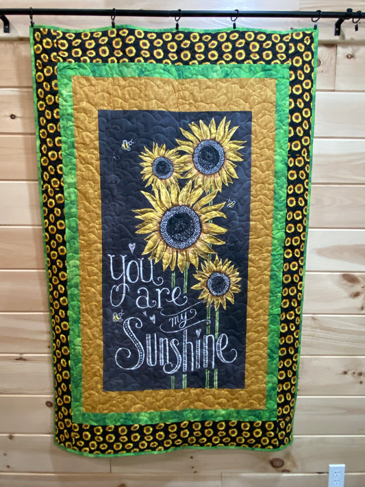 Quilt. You Are My Sunshine. Wall Hanging. Lap Quilt.