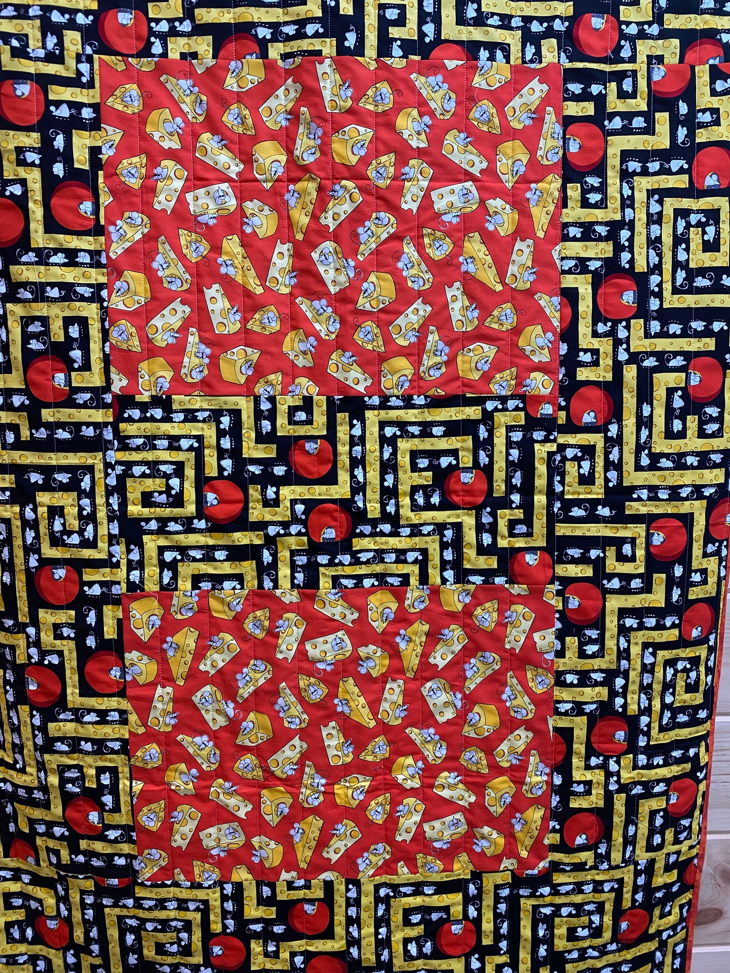 Quilt. Mouse Maze. Kids Quilt.