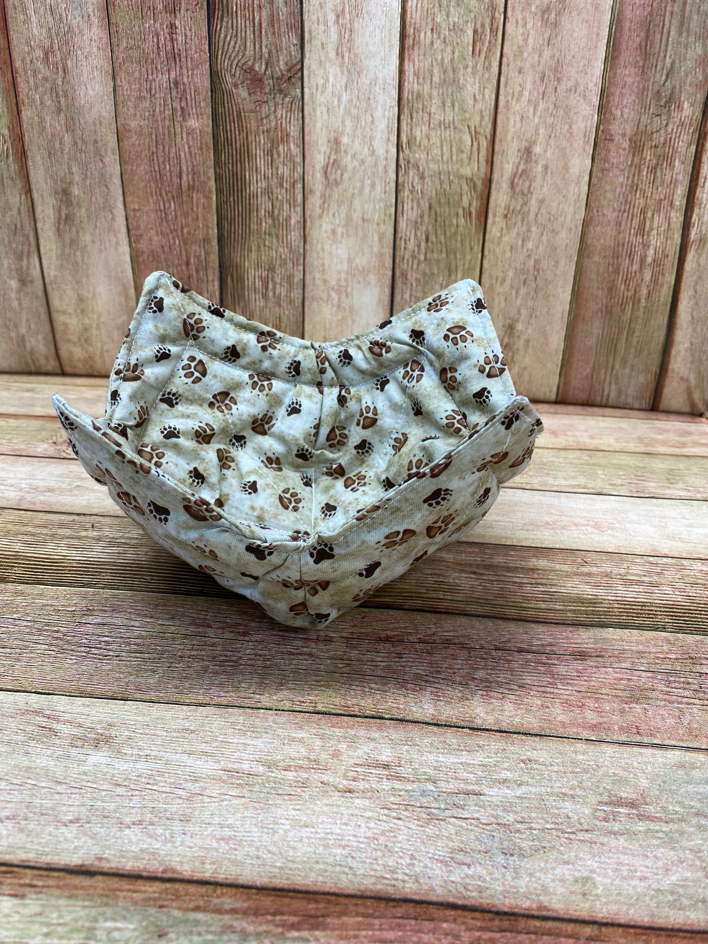 Bowl Cozy.  Bear Paw Print.