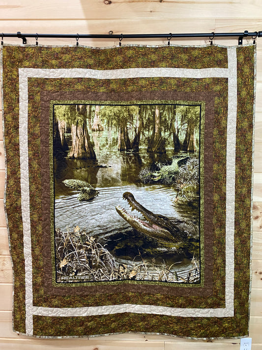 Quilt. Alligators in the Swamp.